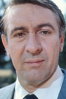 Роберт Стивенс