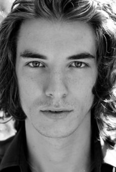 Оливер Хоар