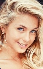 Лена Горностаева