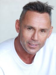 Фото №1 Оливье Грюнер