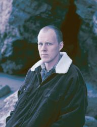 Фото №1 Брайан Хелгеленд