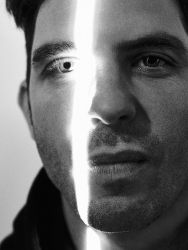 Фото №1 Джонатан Левин