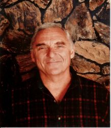 Фото №1 Джеймс Уитмор мл.