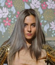 Фото №2 Митци Пейроне