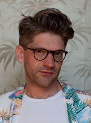 Фото №1 Джонатан Энтвистл